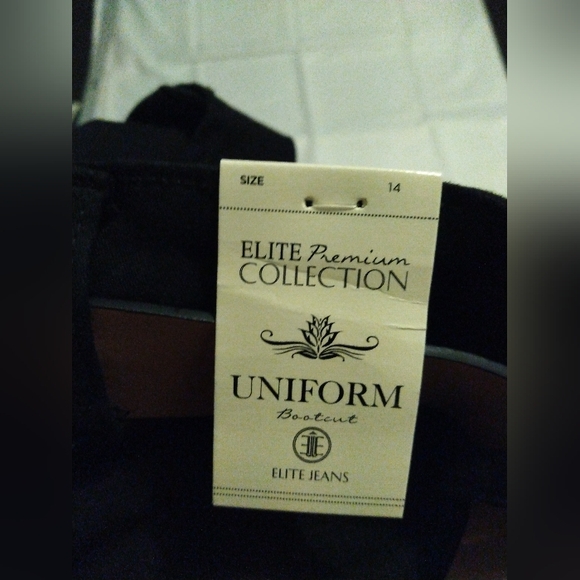 💜2/$20 NWT Women's Black Pants with Black Belt - Picture 4 of 4